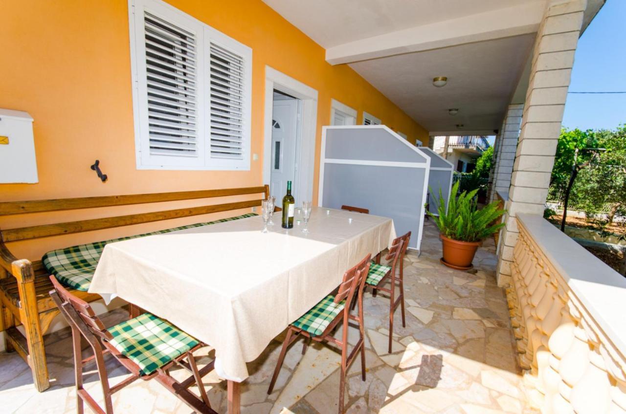 Apartments Ivana Trogir Exterior foto