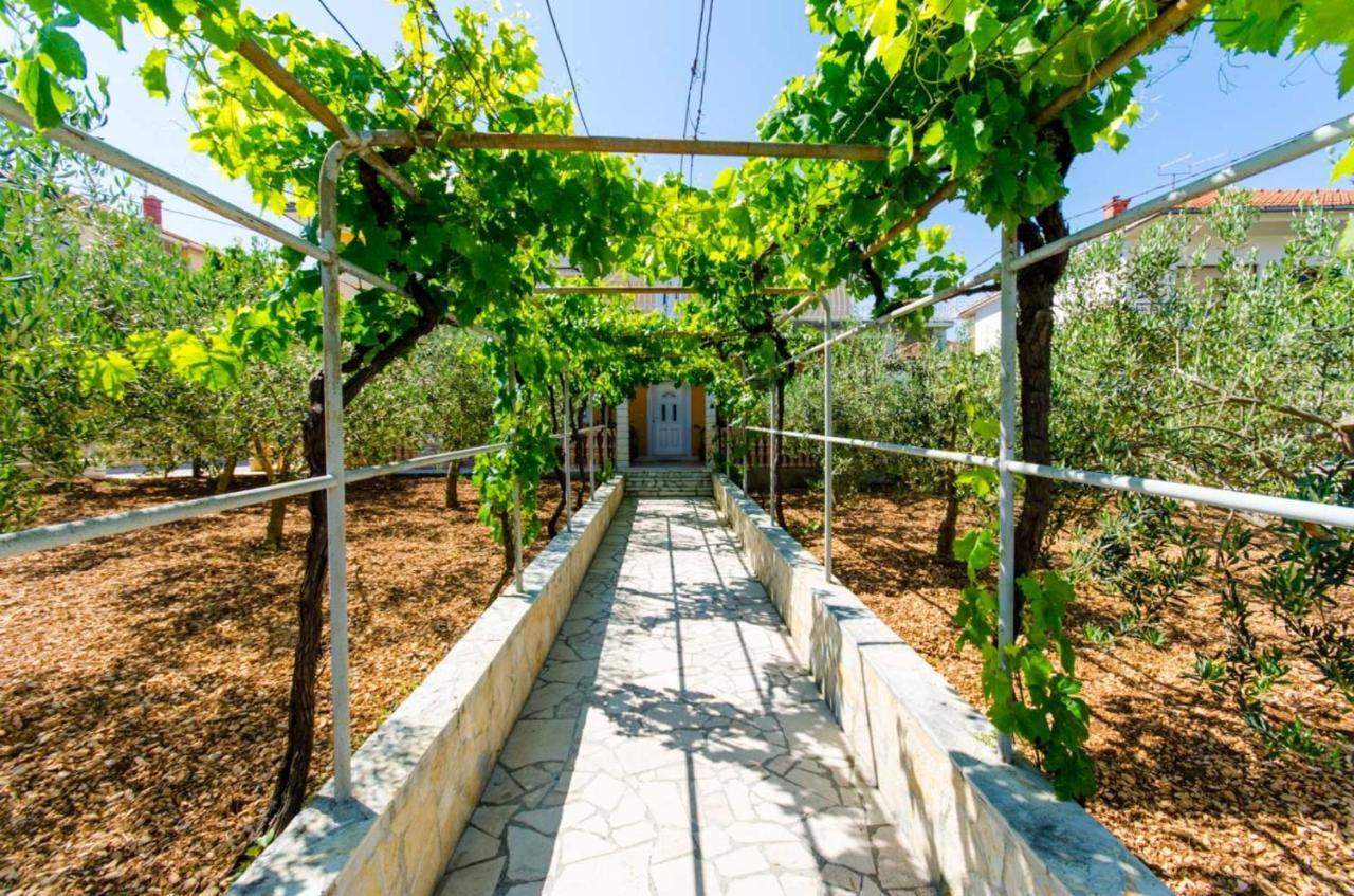 Apartments Ivana Trogir Exterior foto